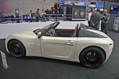 Pariss Roadster Monomotor je úhledný drobný dvoumístný automobil