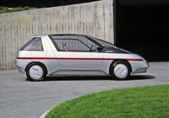 Studie jednoprostorového vozu Orbit se čtyřmi sedadly a třemi dveřmi, podvozkové díly VW Golf Syncro 1.8 s pohonem všech kol (1986)