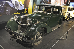 Singer Nine Coupe (1934), oblíbené byly verze s otevřenou karoserií, kupé byla vzácná