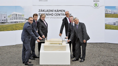 Pokládání základního kamene Emisního centra Jih v červenci 2015. Zleva Ing. Martin Hrdlička, Ph.D., Dr. Frank Welsch, Jaroslav Povšík, Richard Preuss, Ralf Guido Rein a Ing. Jaroslav Mansfeld