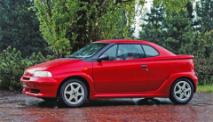 Nový Bertone Racer na základě Fiatu Punto (1994) se na rozdíl od původního Raceru odvozeného z Fiatu 850 Spider sériově nevyráběl