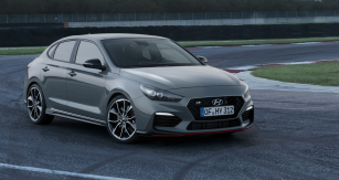 hyundai-i30-fastback-n-static-jan2019-23 127368