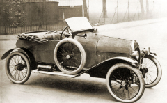 Kevah (1921) s motorem Chapuis-Dornier s karburátorem Solex a třístupňovou převodovkou