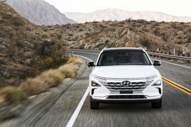 Vodíkový Hyundai NEXO přijíždí a ukazuje, že Hyundai je světovým lídrem v oblasti vývoje a výroby automobilů budoucnosti