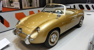 Fiat Abarth 750 Spider s úhlednou karoserií Zagato (1957)