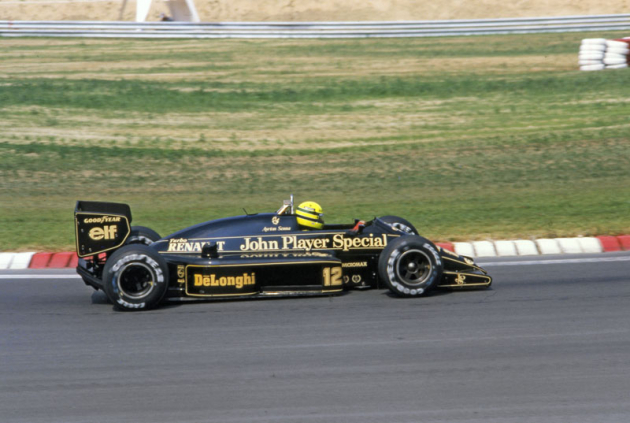 Legendární Brazilec Ayrton Senna na Lotusu 98T ve Velké ceně Maďarska 1986