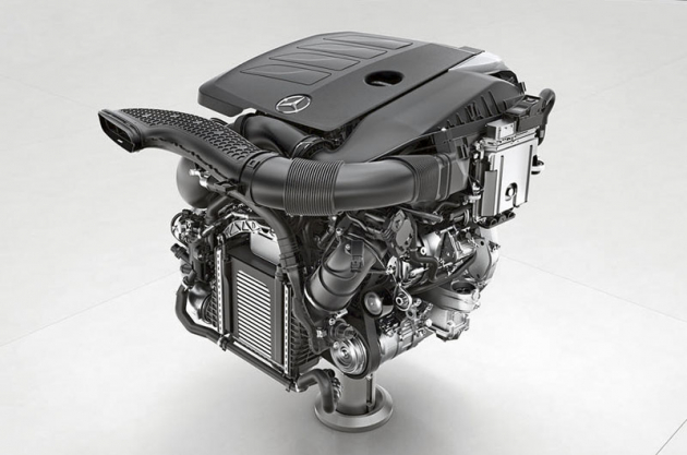 Zážehový čtyřválec M 264 patří do nové generace poháněcích agregátů Mercedes-Benz a počítá s instalací elektromechanických systémů včetně hybridních konfigurací