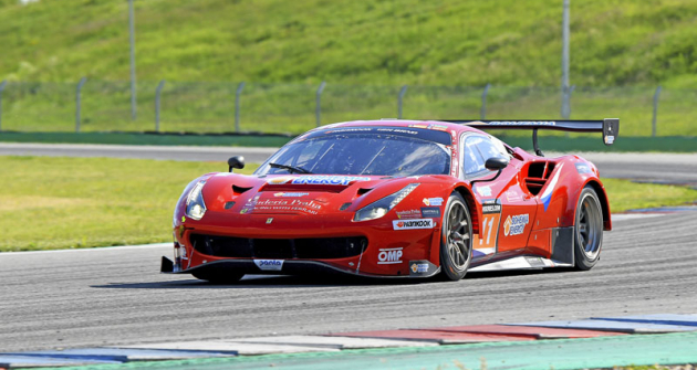 Absolutní vítěz brněnského závodu,  tedy Ferrari 488 GT3 týmu Bohemia Energy Racing with Scuderia Praha