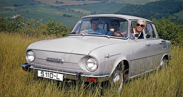 Předsériová Škoda 110 L na reklamním snímku pořízeném na jaře 1969
