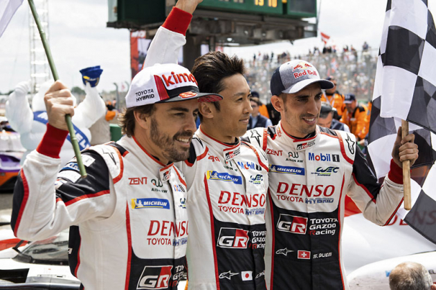 Stejní vítězové jako loni; zleva Fernando Alonso, Kazuki Nakajima a Sébastien Buemi