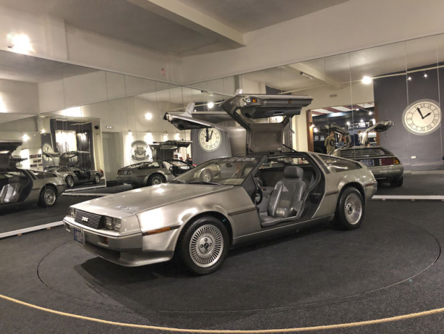 Jednou ze specialit a současně jedním z nejmladších vozů muzea v Nové Bystřici je DeLorean z roku 1982. Vystavený vůz je jediný dochovalý (vznikly dva) s přeplňovaným motorem 2,5 l V6