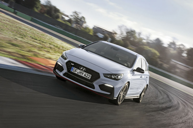 Hyundai i30 N a Hyundai i30 Fastback N