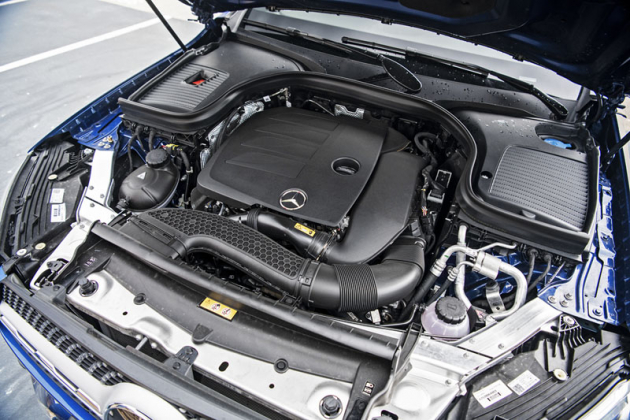 Standardní výbavou zážehových čtyřválců je 48V startér-generátor s výkonem 10 kW