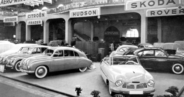 Ženeva, březen 1949: vpravo vpředu  kabriolet Tatraplan s karoserií Sodomka
