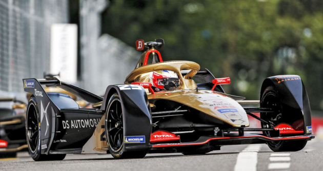 Jean-Eric Vergne (DS E-Tense FE19) je prvním závodníkem, který získal dva mistrovské tituly v elektrické formuli Jean-Eric Vergne (DS E-Tense FE19) je prvním závodníkem, který získal dva mistrovské tituly v elektrické formuli