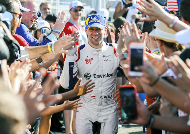 Robin Frijns je zatím posledním vítězem elektrické formule (NewYork)