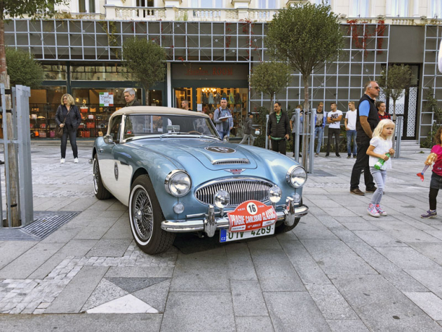 Pohled na Austin Healey 3000 se zřejmě nikdy neokouká