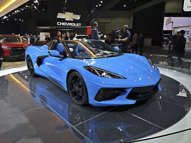 Pro GM revoluční Corvette Stingray si v Los Angeles mohli návštěvníci prohlédnout vůbec poprvé