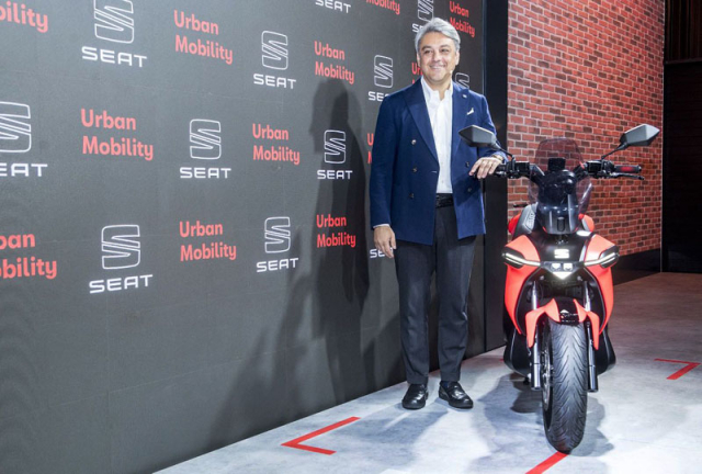 Šéf Seatu Luca de Meo novou značku Seat Urban Mobility představil na kongresu Smart City Expo World v Barceloně