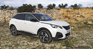 Peugeot 3008 HYbrid4