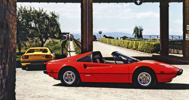 Ferrari 308 GTB a otevřená verze GTS byly prvními vozy se značkou Ferrari, jež poháněly motory V8 uložené napříč vzadu