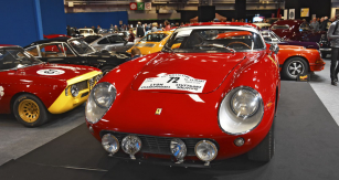 Vítěz třídy GT závodu na 1000 km v Monze 1966, Ferrari 275 GTB, mělo vyvolávací cenu 2 až 3 miliony, vydražili je za 2 502 800 eur, což byla rekordní suma z nabídky Artcurial