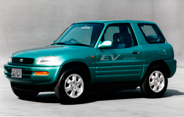 Elektrické provedení typu RAV4 vstoupilo do sériové produkce roku 1997