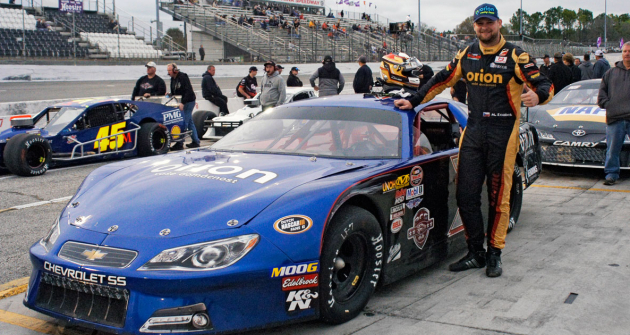 Martin Doubek (Chevrolet SS) před startem svého třetího závodu na oválu New Smyrna Speedway