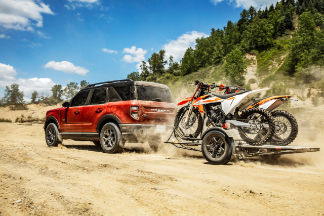 Ford Bronco chce oslovit zájemce o všestranný automobil, který si každý z nich bude navíc moci dotvořit přesně podle svých potřeb