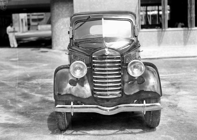 Prototyp prvního osobního vozu Mazda z roku 1940 se do výroby nedostal
