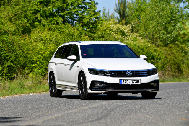 Volkswagen Passat Variant 2.0 TSI R-LINE