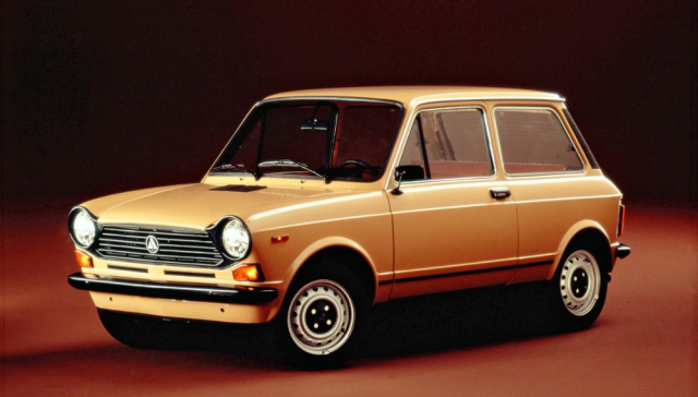 Autobianchi A112 v základním provedení čtvrté série (1977–1979)