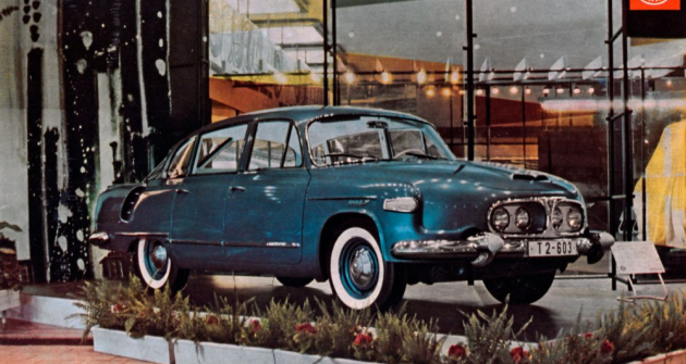 Tatra 2-603 se dvěma páry světlometů v provedení z roku 1964