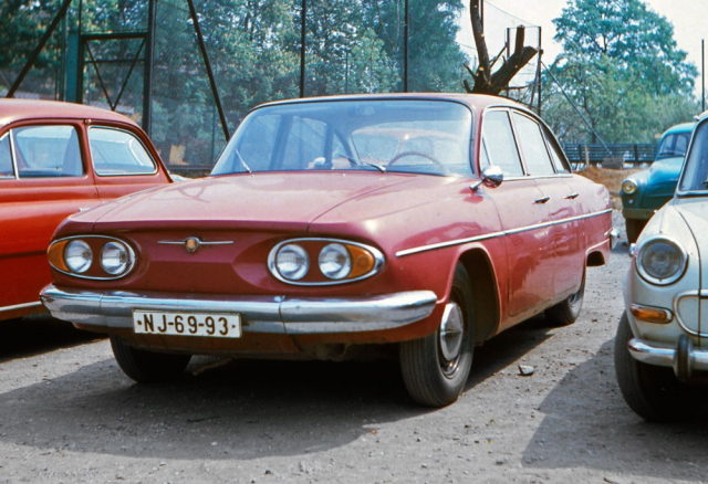 V téhle podobě jezdila Tatra 603 A v běžném provozu v sedmdesátých letech