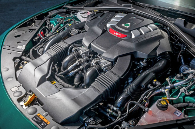 Motor V6 se lépe vytáčí a nyní je jeho zvuk blíže osmiválcům z Maranella