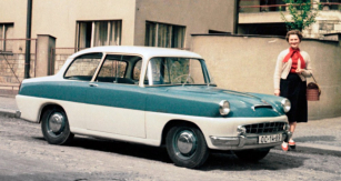 Škoda 976 s předním pohonem a karoserií z Karosy Vysoké Mýto (1956)