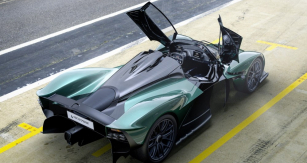 Aston Martin Valkyrie Spider