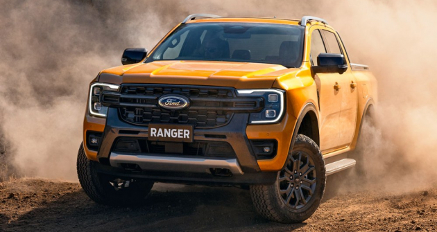 Nový Ranger působí s vyšší kapotou robustnějším dojmem, stylem navazuje na větší modely F-Series