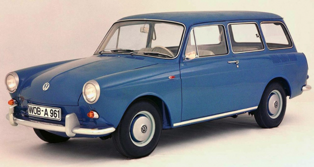 Na Volkswagen Brouk (Type 1) a Transporter (Type 2) navázal v roce 1961 model Type 3 (1500/1600). Vyráběl se v mnoha provedeních, karoserie kombi (Type 36) byla tou nejúspěšnější z nich