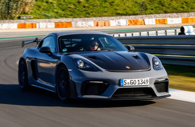 Porsche 718 Cayman GT4 RS