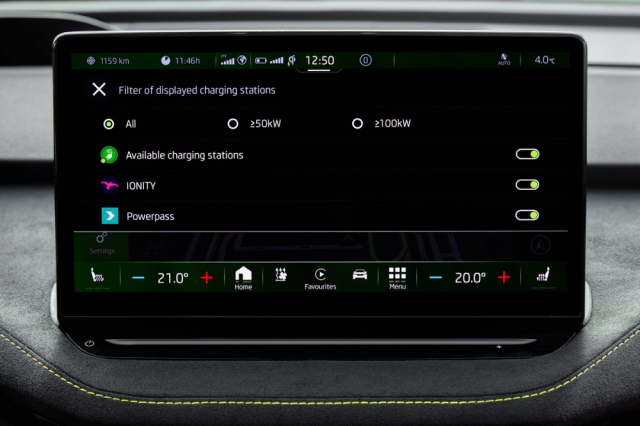 Žádný jiný automobil na platformě MEB nemá tak velký displej jako Škoda Enyaq. V rámci komplexní změny software na ME3 bylo upraveno i rozvržení menu multimediálního systému