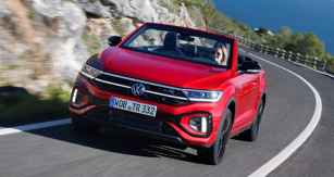 Jako první z koncernu Volkswagen dostal nový motor v rámci své modernizace Volkswagen T-Roc, u nějž jde o nejpro­dávanější variantu