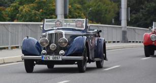 Aston Martin 15/98 (1937)