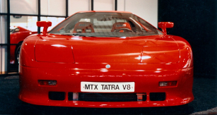 Premiéra supersportu MTX Tatra V8 v říjnu 1991 na pražském autosalonu