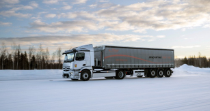 Mercedes-Benz eActros u polárního kruhu