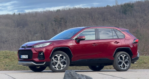Suzuki Across Plug-in Hybrid