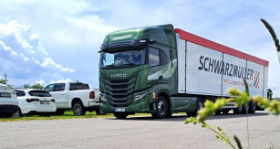Vlajková loď flotily Iveco v eurosoupravě 40 t, S-Way s motorem Cursor 500C13