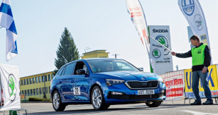 Škoda Economy Run nabízí jedinečný pohled na reálnou spotřebu vozů v dlouhodobém provozu.  Škoda Economy Run nabízí jedinečný pohled na reálnou spotřebu vozů v dlouhodobém provozu.