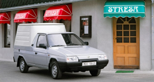 Škoda 787 Pick-up s plechovou skříňovou nástavbou v provedení z roku 1991