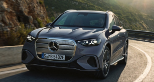 Mercedes-Benz GLC EQ – Oba vozy se svými příděmi snaží maximálně zvýraznit identitu značky